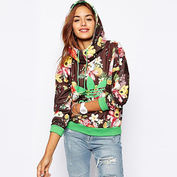 Women smock flowers