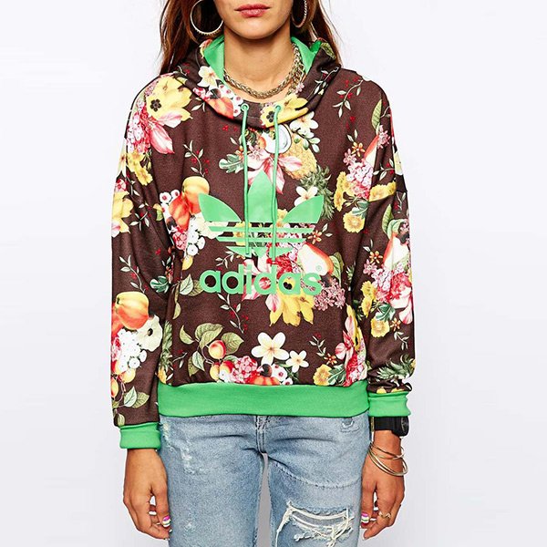 Women smock flowers