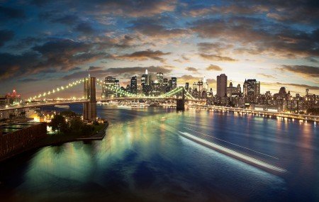 Full Width Video Slideshow Post With Right Sidebar