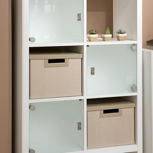 6-Cube White Bookcase