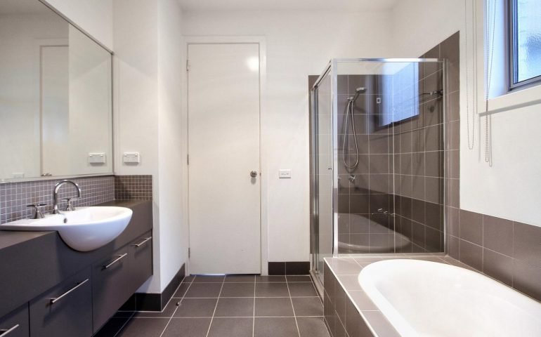 https://velikorodnov.com/knowhere5/wp-content/uploads/2017/12/image6-770x480.jpg