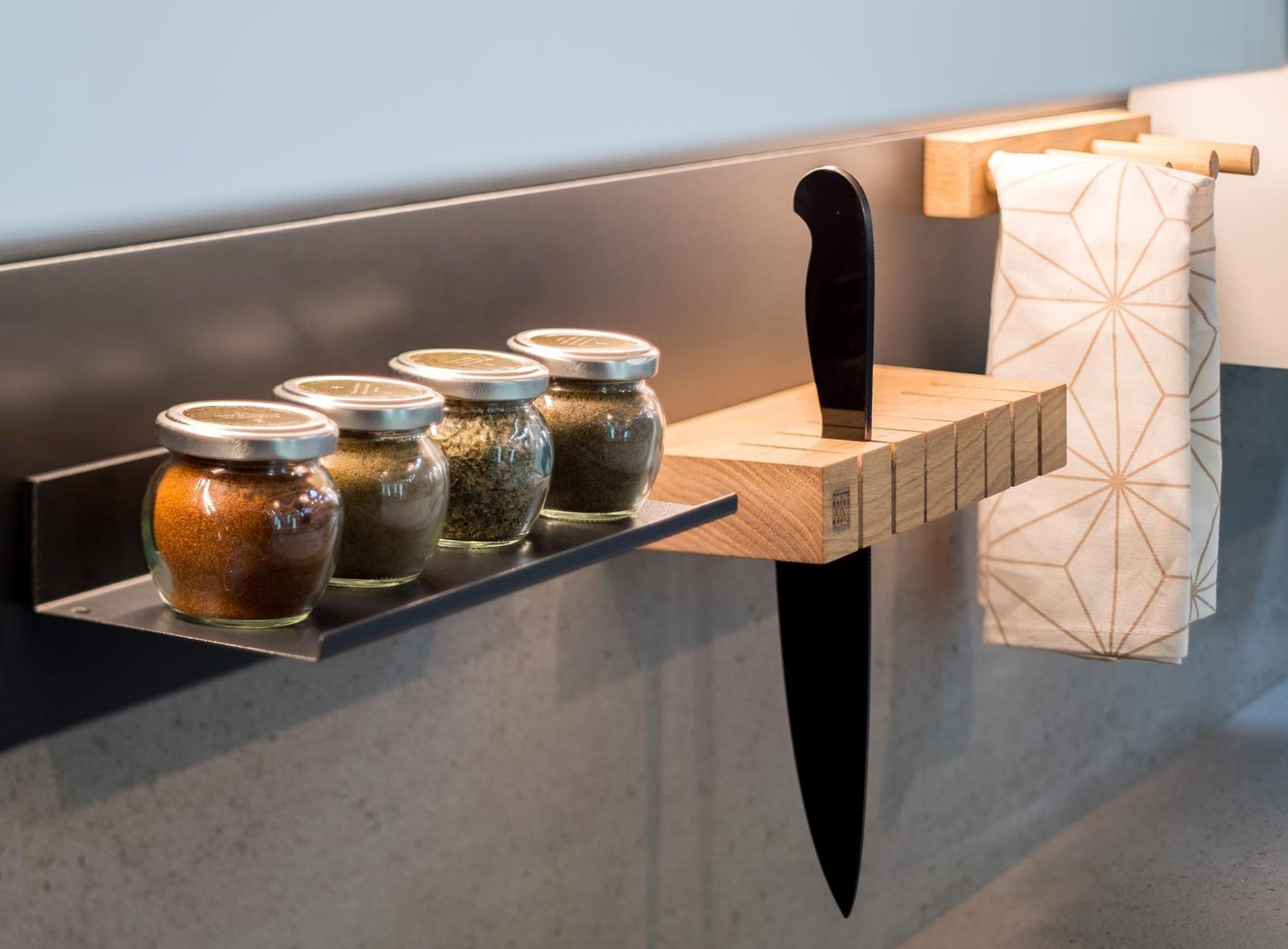 Magnetic Knife Holder - Image 3